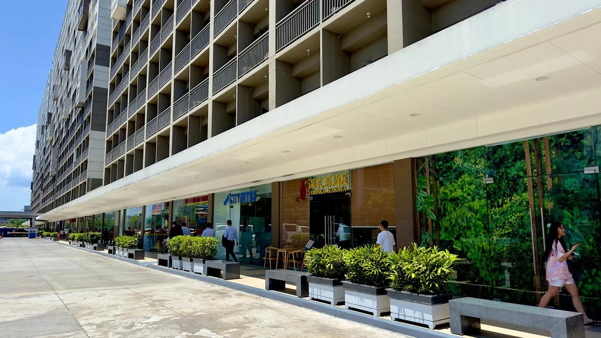 Art'S Nest At Shore Residences Pasay