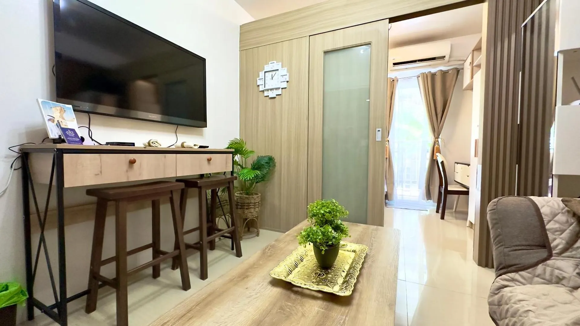 Art'S Nest At Shore Residences Pasay 0*,