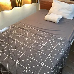  Hostel Prince Room Rental