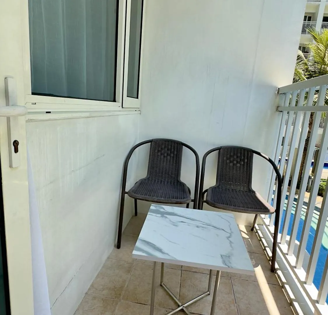 Art'S Nest At Shore Residences Pasay